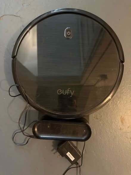 Photo of free Robovacuum (Lakeshore and Wayne) #1