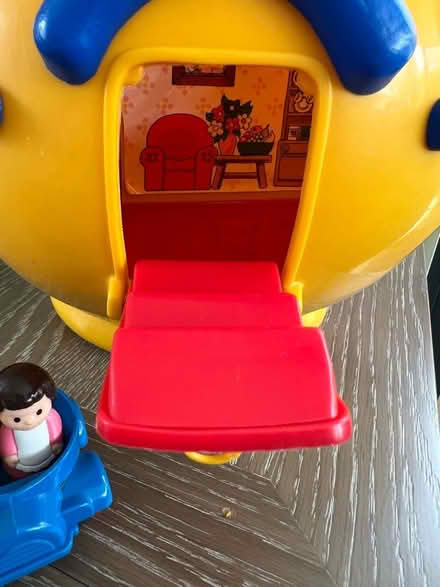 Photo of free Teapot house with 3 figures and car (Westbrook WA5) #2