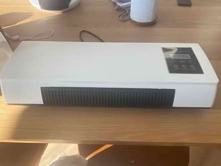Photo of free Wall mounted heater (Chislehurst BR7) #1