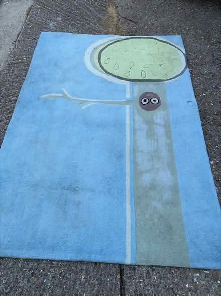 Photo of free Children’s rug (Cambridge CB4) #1
