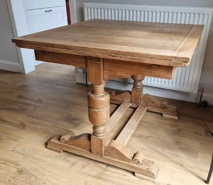 Photo of free Oak extendable table (Bridge of Allan FK9) #1