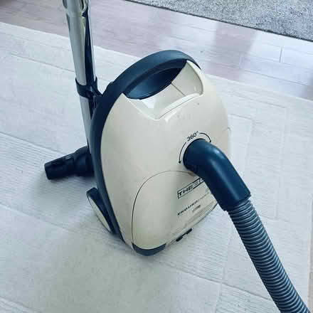 Photo of free Vacuum cleaner (Central HORSHAM RH12) #1