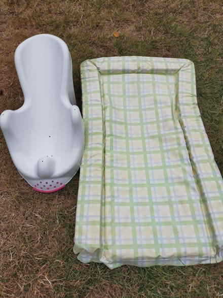 Photo of free Changing mat and baby bath (Little Wenlock TF6) #1