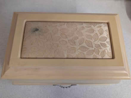 Photo of free Jewellery box (Iffley Road (OX4)) #3