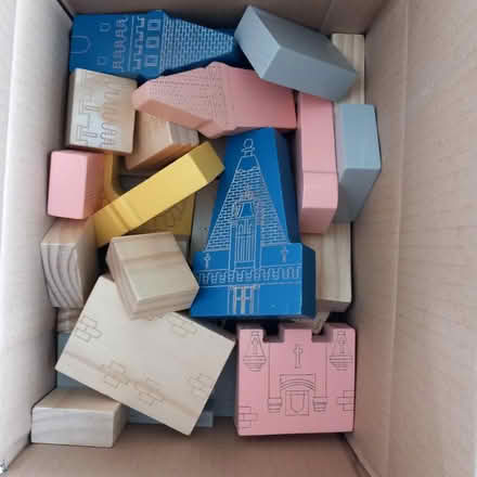 Photo of free Disney castle wooden blocks (Chelmsford) #1
