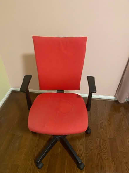 Photo of free Desk chair (Falls Road Park) #1