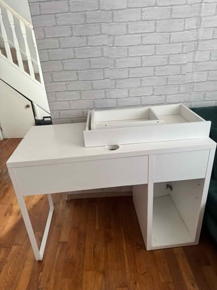 Photo of free Pc desk (West Ealing W13) #2