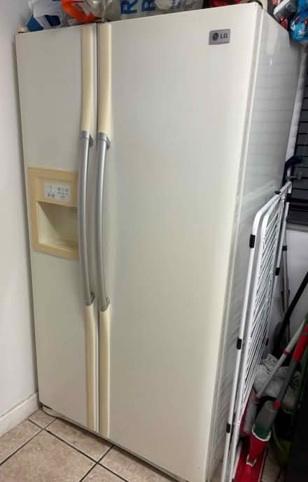 Photo of free LG American fridge freezer- working (Hounslow, TW5) #1