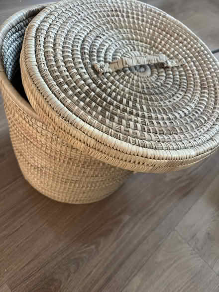 Photo of free Sturdy lidded basket (Eastbourne BN22) #2