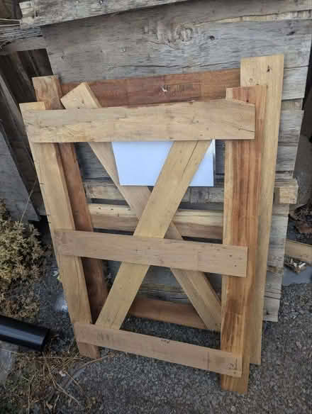 Photo of free Hardwood pallets (Woodley RG5) #1