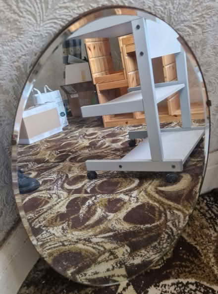 Photo of free Oval mirror from dressing table (Ealing W5) #1