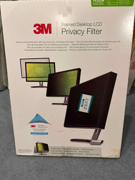Photo of free Privacy filter for computer monitor (Woodpark) #1