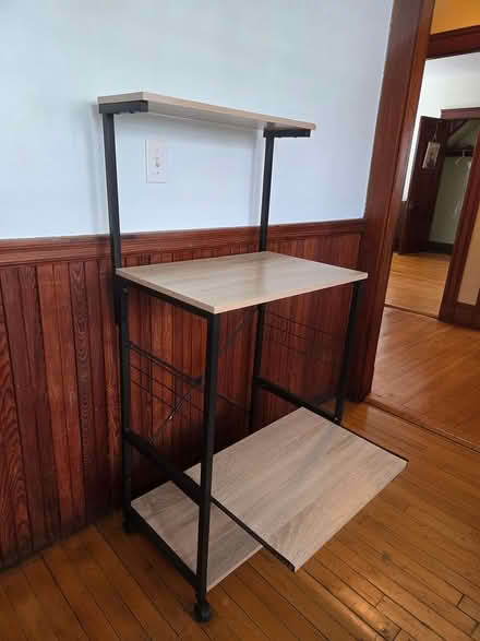 Photo of free Baker's rack/kitchen cart (Medford Hillside) #2