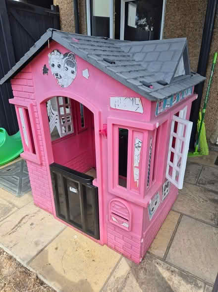 Photo of free Outdoor kids playhouse (Waltham Cross EN8) #1