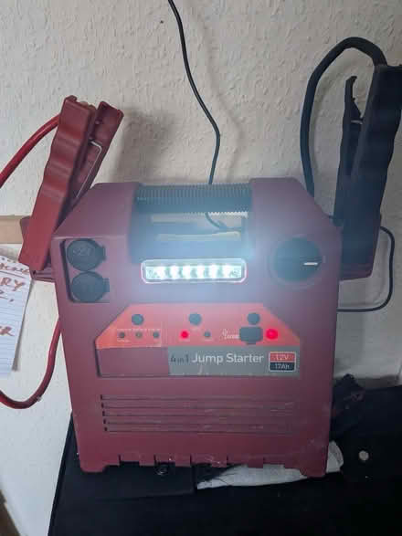 Photo of free 4-in-1 jump starter (Peartree Bridge (MK6)) #1