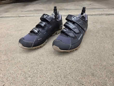Photo of free Bicycle shoes and pedals (Elk Grove Village) #3