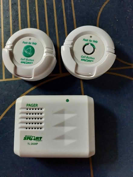 Photo of free Pager + alert buttons (Mitcham's Corner CB4) #1