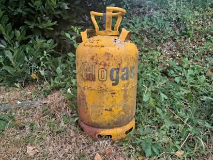 Photo of free Butane gas cannister- full (Lanteglos Highway PL22) #1