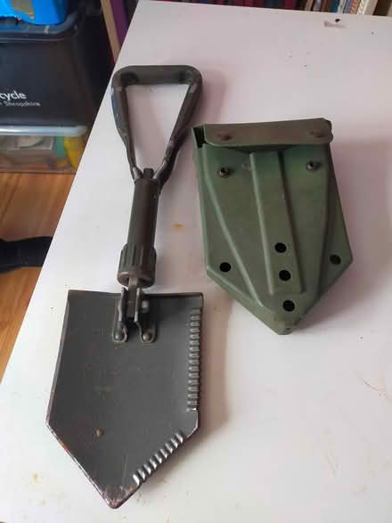 Photo of free Travel shovel (Oswestry SY11) #1