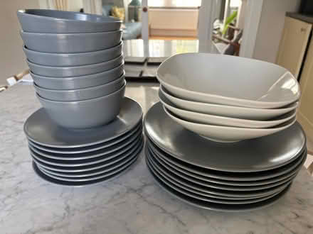 Photo of free Dinner set - good condition (Forest Hill (Perry Vale) SE23) #1