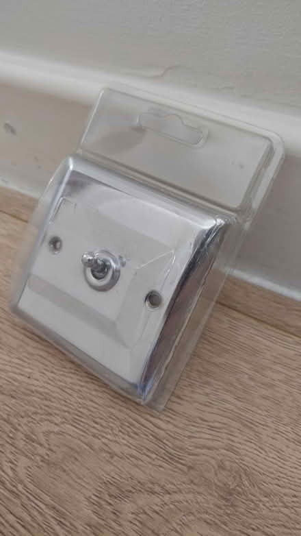 Photo of free 2-way toggle light switch (E17 St James St) #1