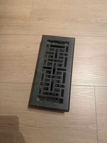Photo of free 4x10 floor register (Markham) #1