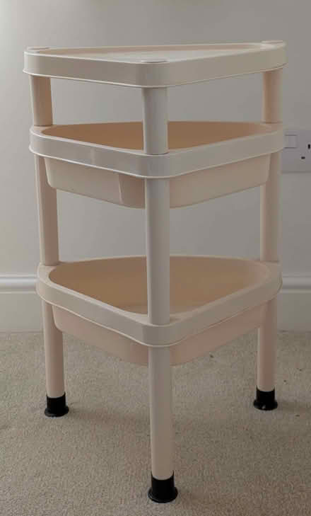 Photo of free 3 tier plastic corner shelving unit (Chesham HP5) #1