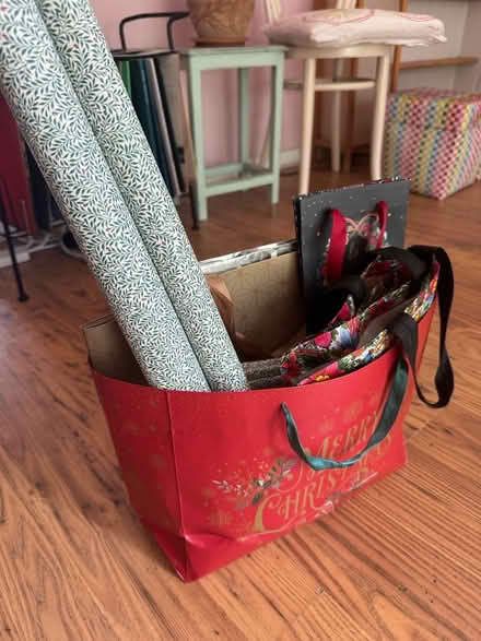 Photo of free Gift bags and wrapping (Hulme M15) #3