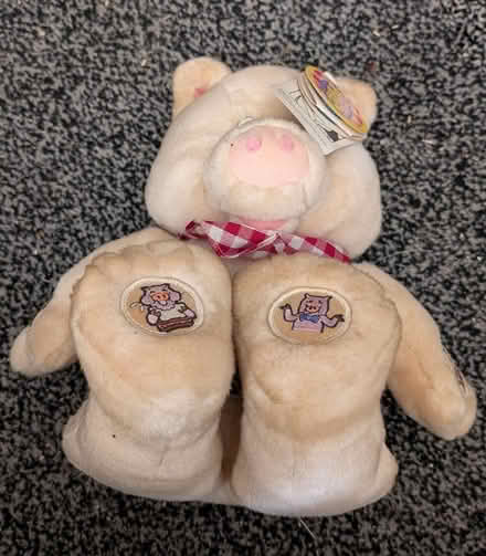 Photo of free Little Pig Soft Toy (Holmewood BD4) #1