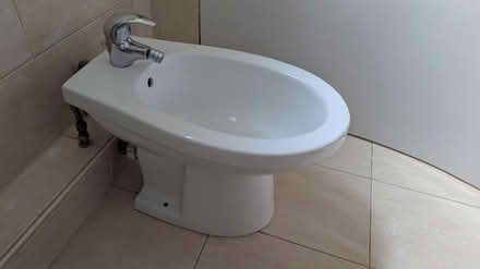 Photo of free Bidet - white (Weybridge KT13) #1