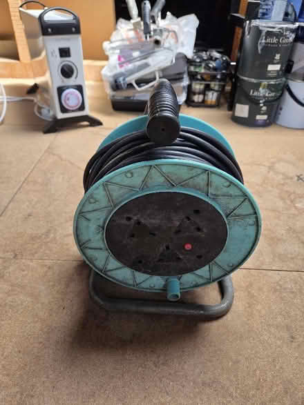 Photo of free 25M extension cord on spool (North Laine BN1) #1