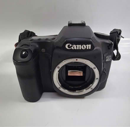 Photo of Working digital SLR camera (Reading, thee mile cross RG7) #2