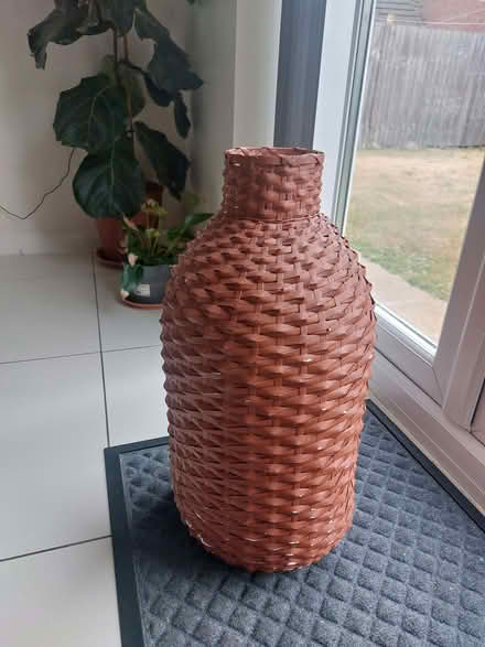 Photo of free Rusty coloured wicker decoration (Hall Green B28) #2