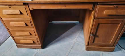 Photo of free Large oak desk (Vandalia, IL) #1