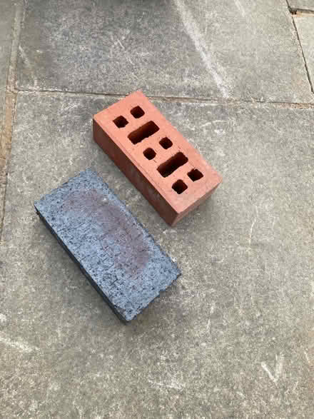 Photo of Engineering bricks (Caddington LU1) #1