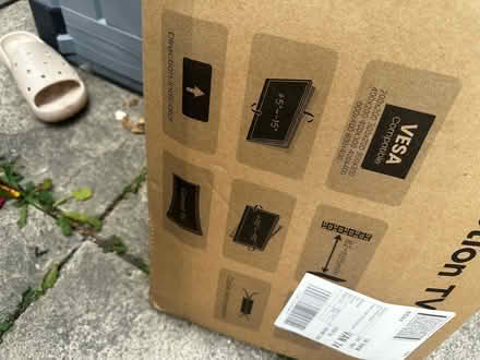 Photo of free Tv wall bracket (Milton OX14) #1