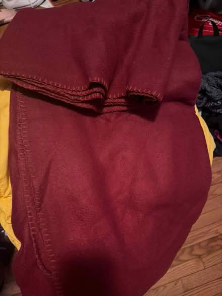 Photo of free Throw blankets & Comforters (Stuyvesant Heights) #2