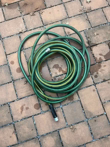 Photo of free Garden hoses (200th block off 13Th St SE) #1