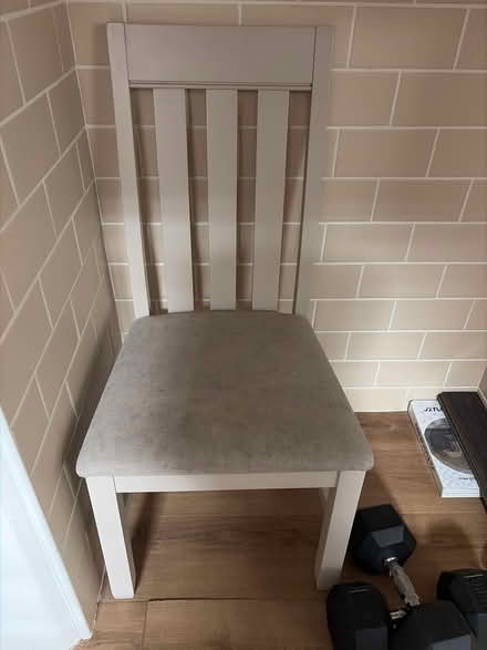Photo of free Extending Dining Table & 5 Chairs (Reading RG1) #4