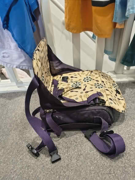Photo of free Booster seat high chair (Well hall roundabout. SE9) #3