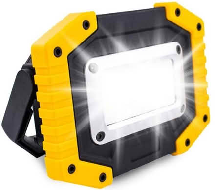 Photo of free worklight (uses 4 AA batteries) (Caversham RG4) #1