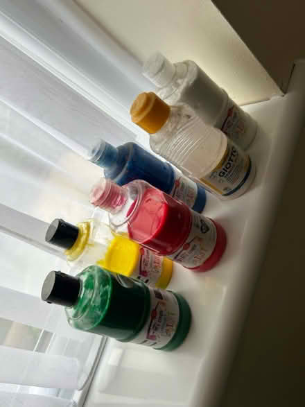 Photo of free Tempera paints (ME8 Twydall) #1