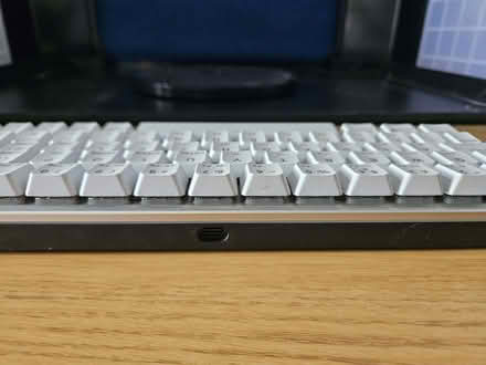 Photo of free Wireless Keyboard (Chesterfield S41) #2