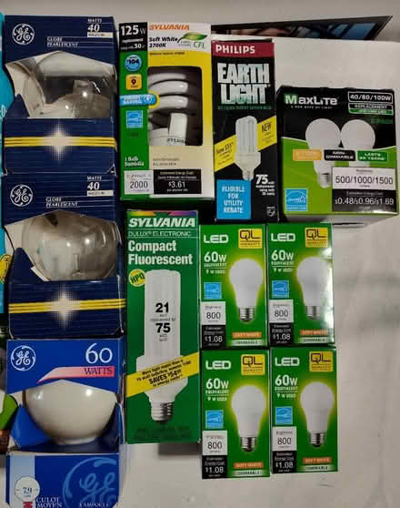Photo of free Assorted Light Bulbs (Saugus) #3