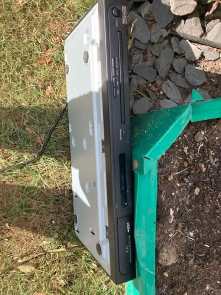 Photo of free DVD player (Letchworth wilbury SG6) #3