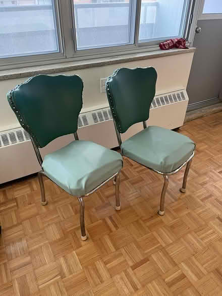 Photo of free Vintage chairs (Danforth and Broadview) #2