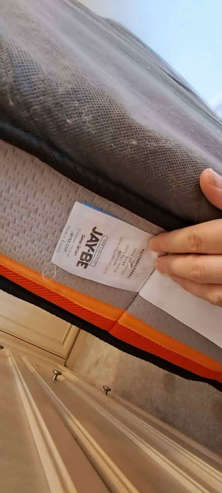Photo of free Single Mattress must go today (St Albans AL1) #4
