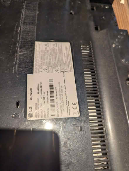 Photo of free lg 26" tv (Henley-on-Thames RG9) #2