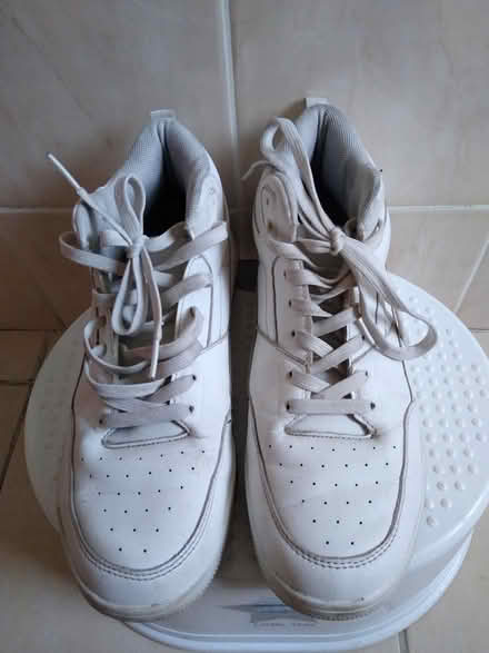 Photo of free Primark Trainers White UK Size 7 (South Wimbledon SW19) #1