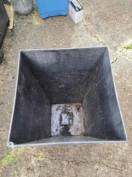 Photo of free Plant pot (High Town LU2) #1